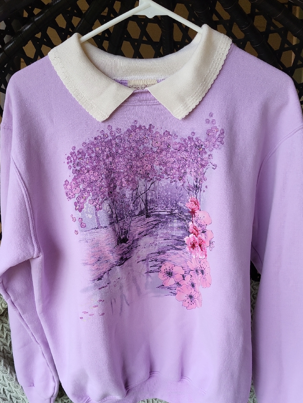 🌸 Vintage Cherry Blossom Collared Sweatshirt - Light Purple - Picture 1 of 11